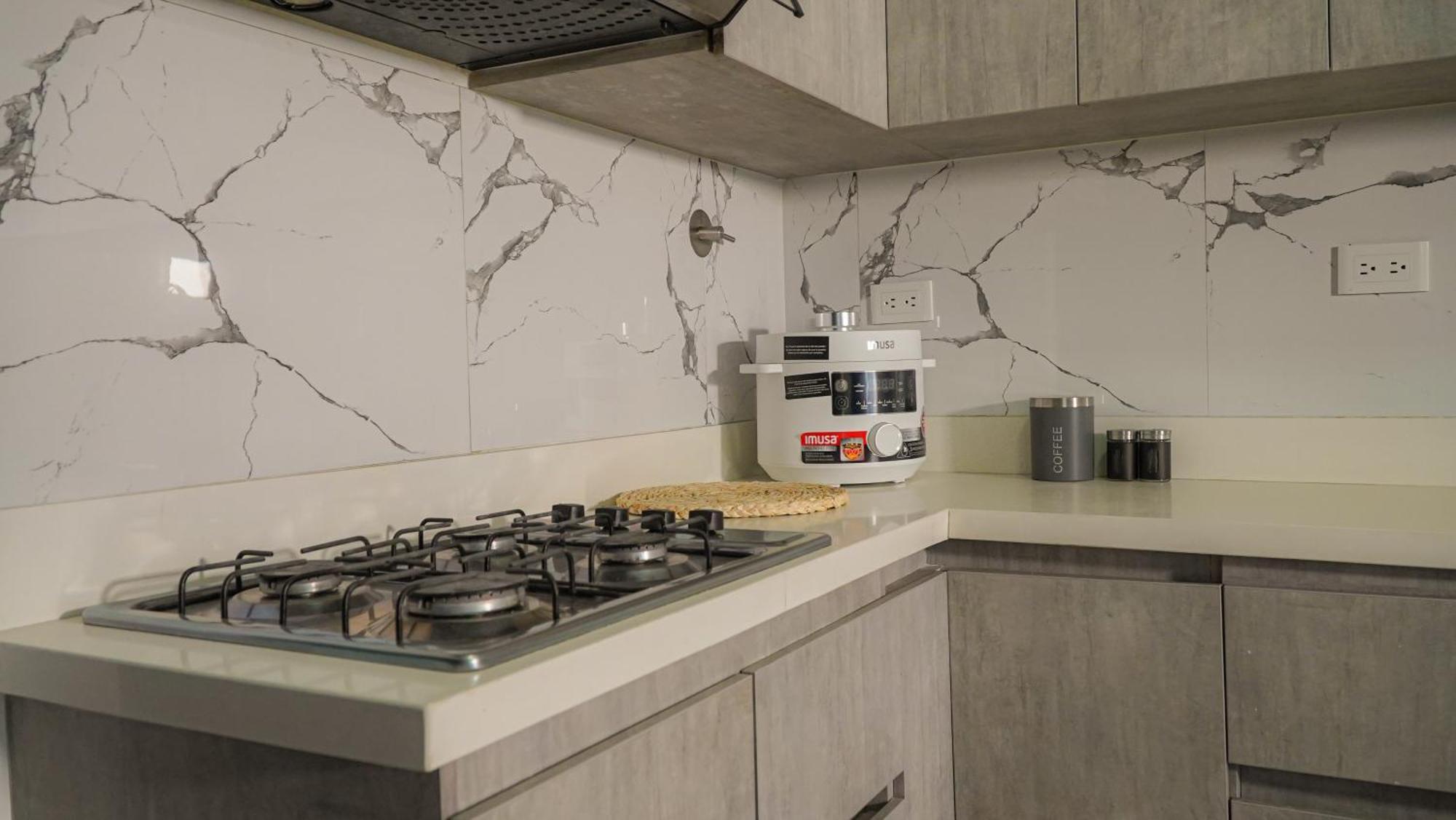 Casa Encanto, Apartamento - Habitaciones, Laureles-America メデジン エクステリア 写真
